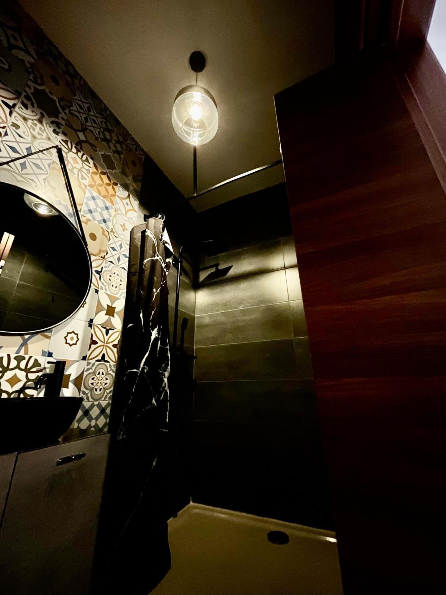 Homestay Airport Express: Private En-suite With Self-check Mqabba