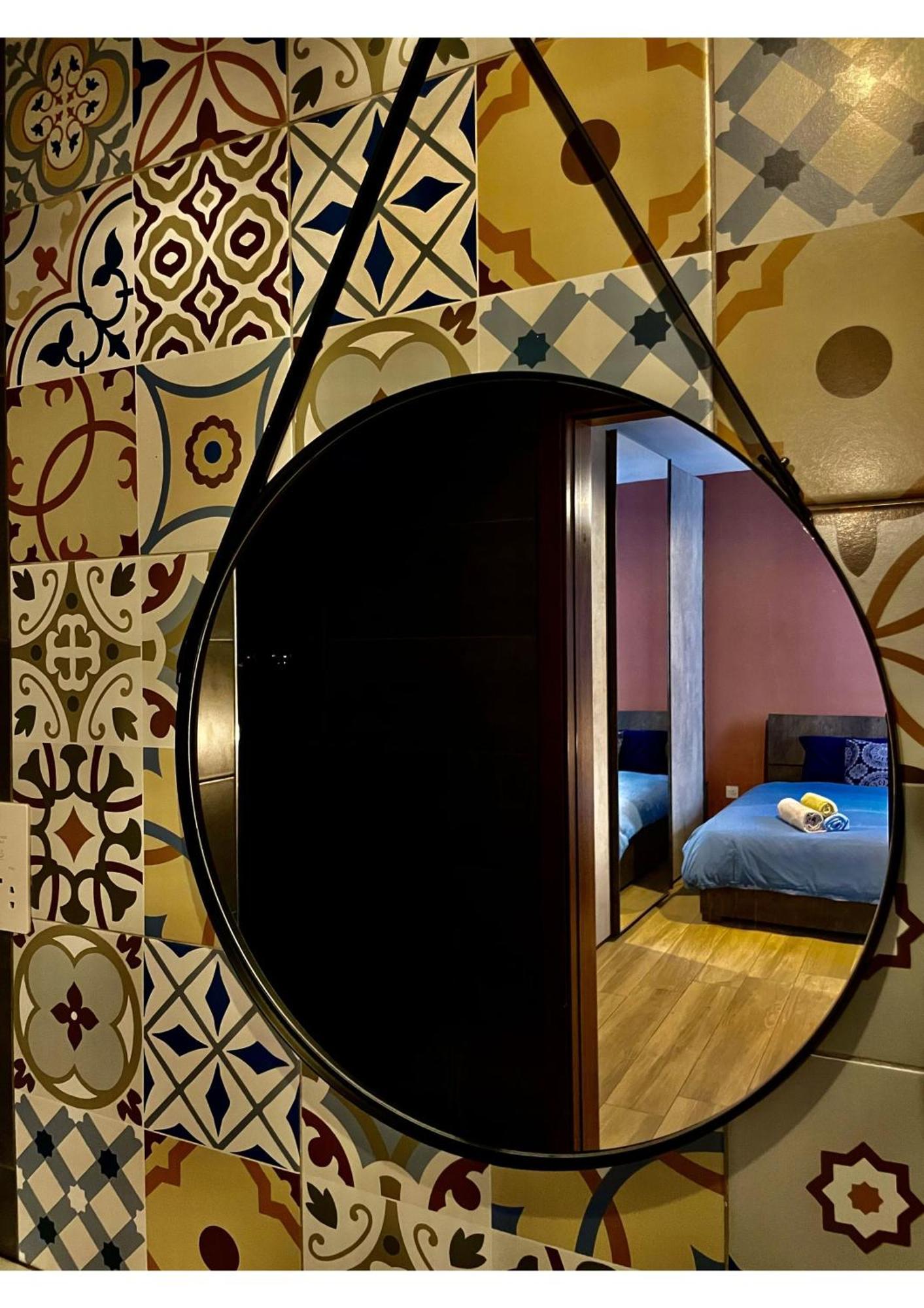 Airport Express: Private En-suite With Self-check Homestay Mqabba