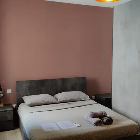 Airport Accommodation Bedroom With Your Own Private Bathroom Self Check In And Self Check Out Air-Condition Included Mqabba Exterior photo