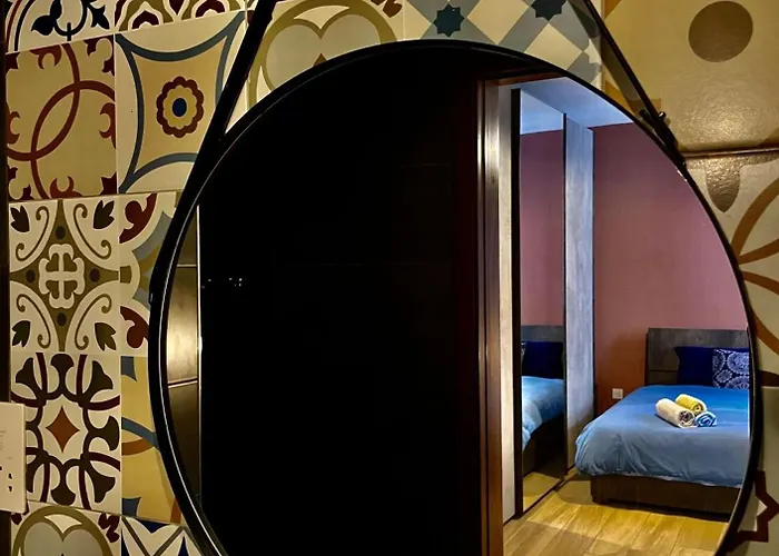 Airport Accommodation Bedroom With Your Own Private Bathroom Self Check In And Self Check Out Air-Condition Included